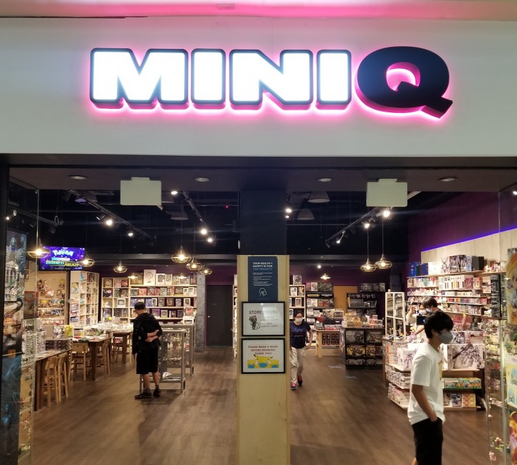 miniq-anime-shop-photo